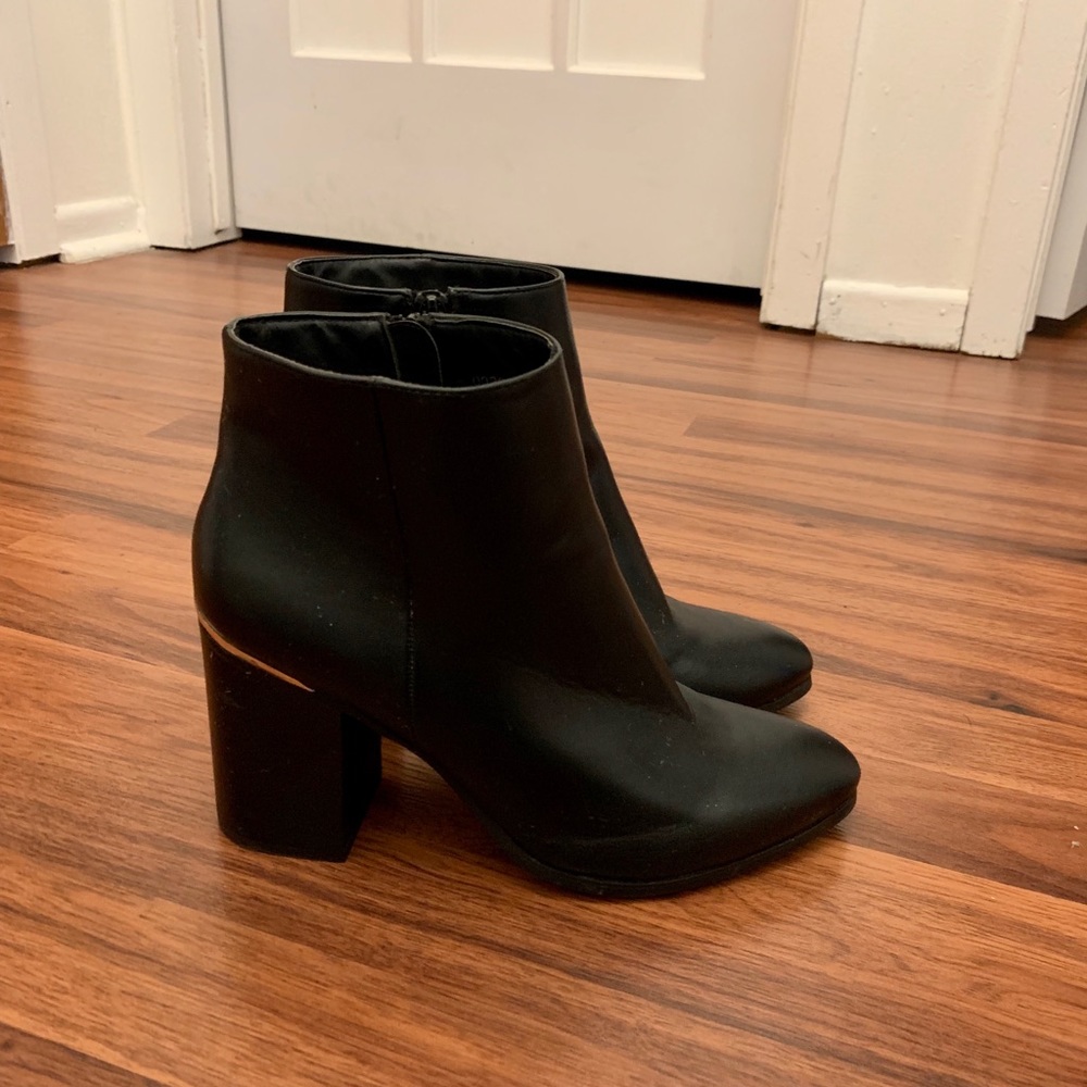 Black ankle booties